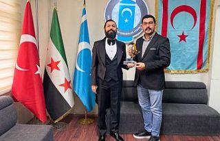 Akif Manaf’a “Umut ve Barış Ödülü”