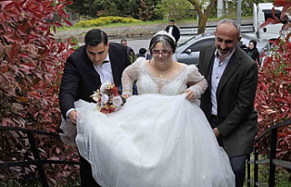 Down sendromlu Elif’in hayali, bir fotoğraf karesinde...