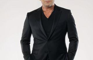 Ferhat Göçer Bayramda Girne Sahnesinde