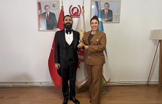 “Kadın ve Barış Ödülü” Akif Manaf’a Verildi