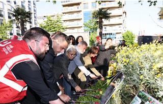 Üç fidan İzmir Çiğli’de anıldı