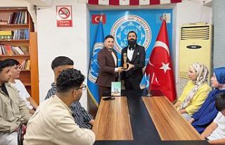 Akif Manaf’a “Eğitim ve Barış Ödülü” Takdim...