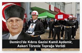 Demirci'de Kıbrıs Gazisi Kamil Aydemir, Askeri...
