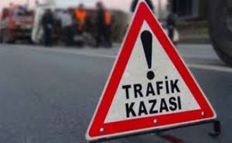 Yolun karşısına geçerken can verdi