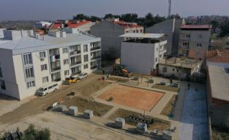 Saruhanlı'da Sokaklar Parklarla Donatılıyor