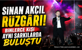 Sinan Akçıl Rüzgârı! Binlerce Kişi Aynı Şarkılarda Buluştu