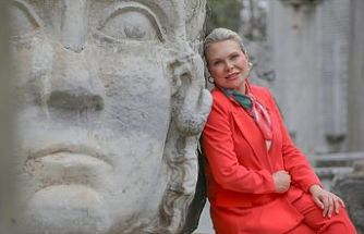 Demet Tekin: Müziğin Rengârenk Yolculuğunda Sanat ve Hayat İç İçe