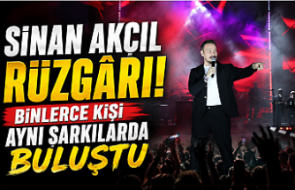 Sinan Akçıl Rüzgârı! Binlerce Kişi Aynı Şarkılarda Buluştu