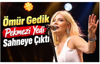 Ömür Gedik Pekmezi Yedi Sahneye Çıktı