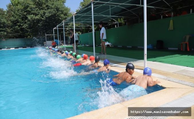 Turgutlu’da Yaz Spor Okulları Başladı! Çocuklar Sporla Büyüyor, Kadınlar Pilatesle Sağlıklı Yaşıyor