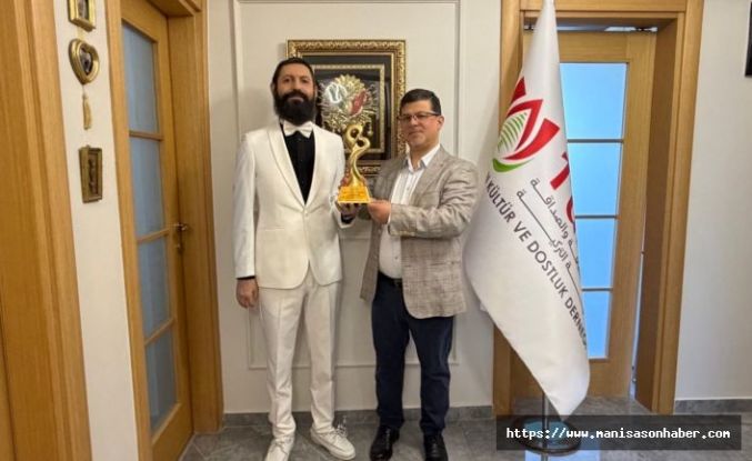 Akif Manaf'a “Lübnan-Türkiye Dostluk ve Barış Ödülü”